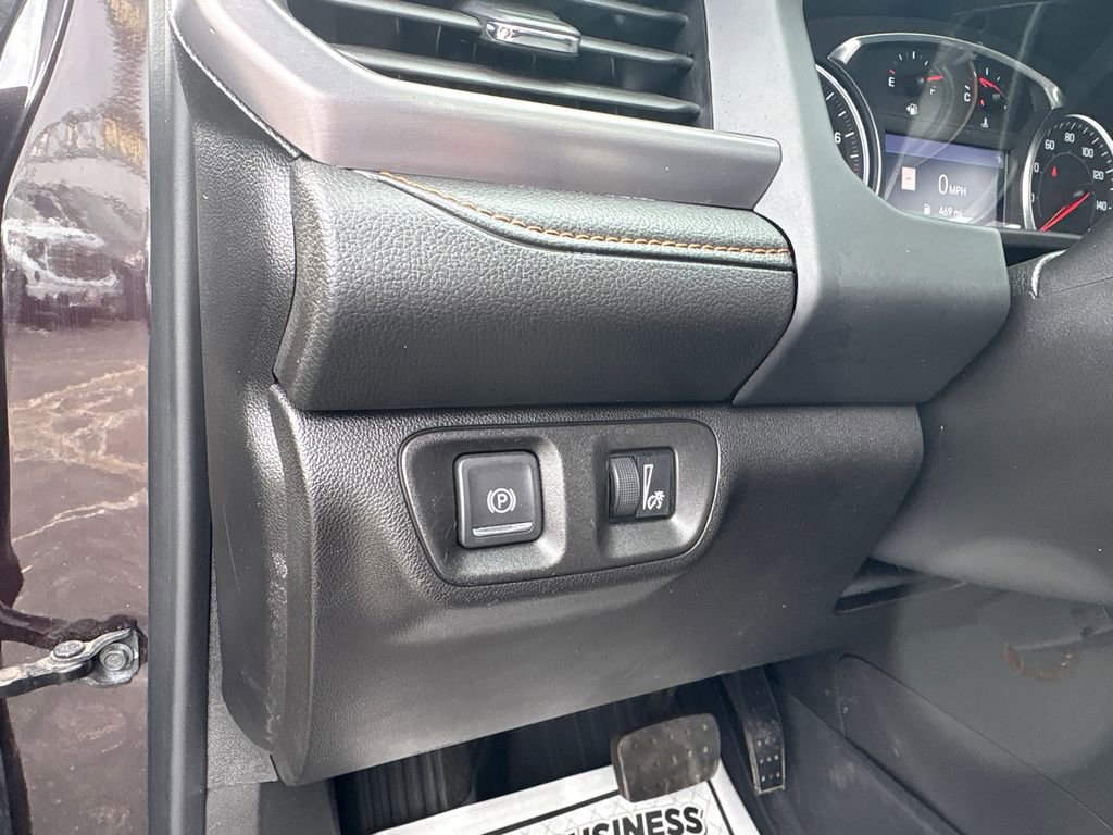 Used 2021 GMC Acadia AT4 w/ Preferred Package image 20