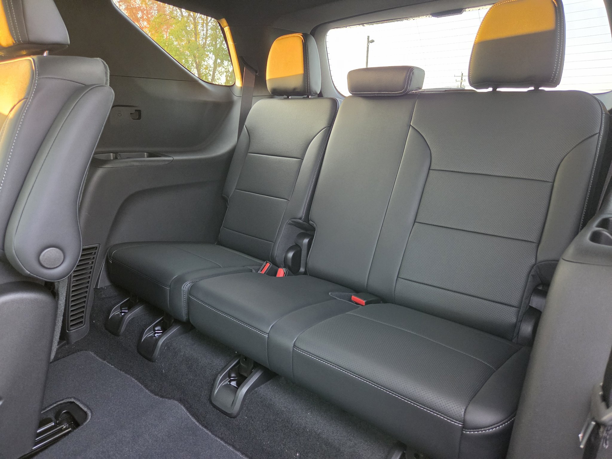 New 2027 Chevrolet Traverse LT w/ Enhanced Driving Package AWD/4WD image 28