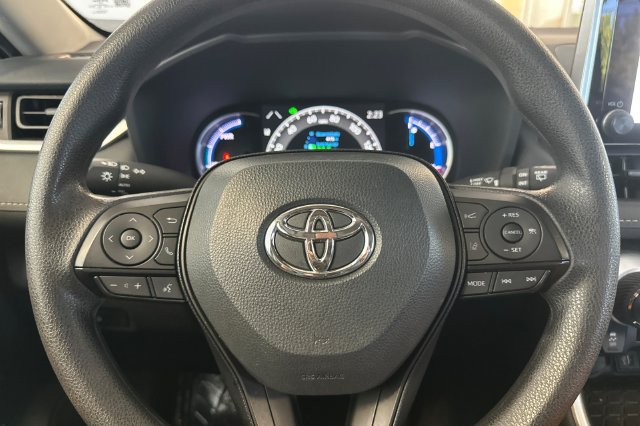 Certified 2025 Toyota RAV4 XLE AWD/4WD image 28