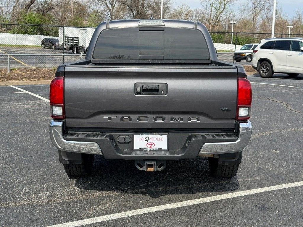 Used 2018 Toyota Tacoma TRD Off-Road image 6