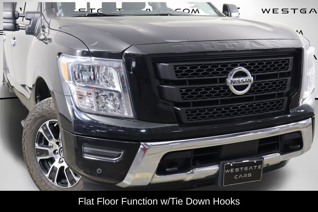 Used 2021 Nissan Titan SV w/ SV Convenience Package image 41