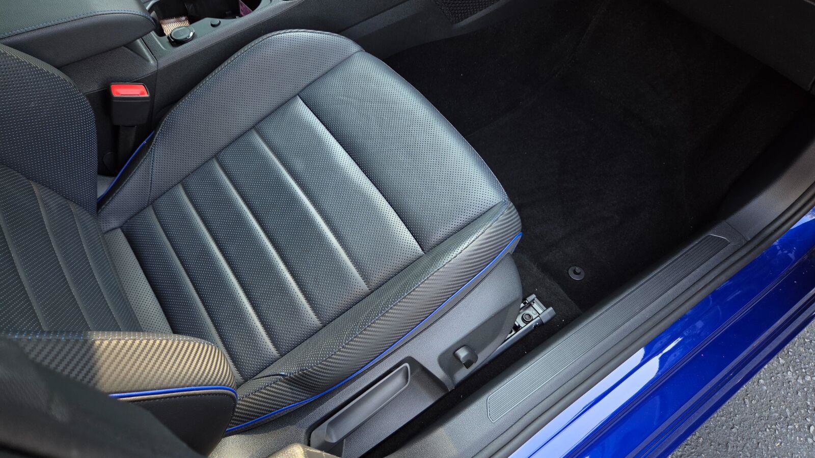 Certified 2024 Volkswagen Golf R AWD/4WD image 48