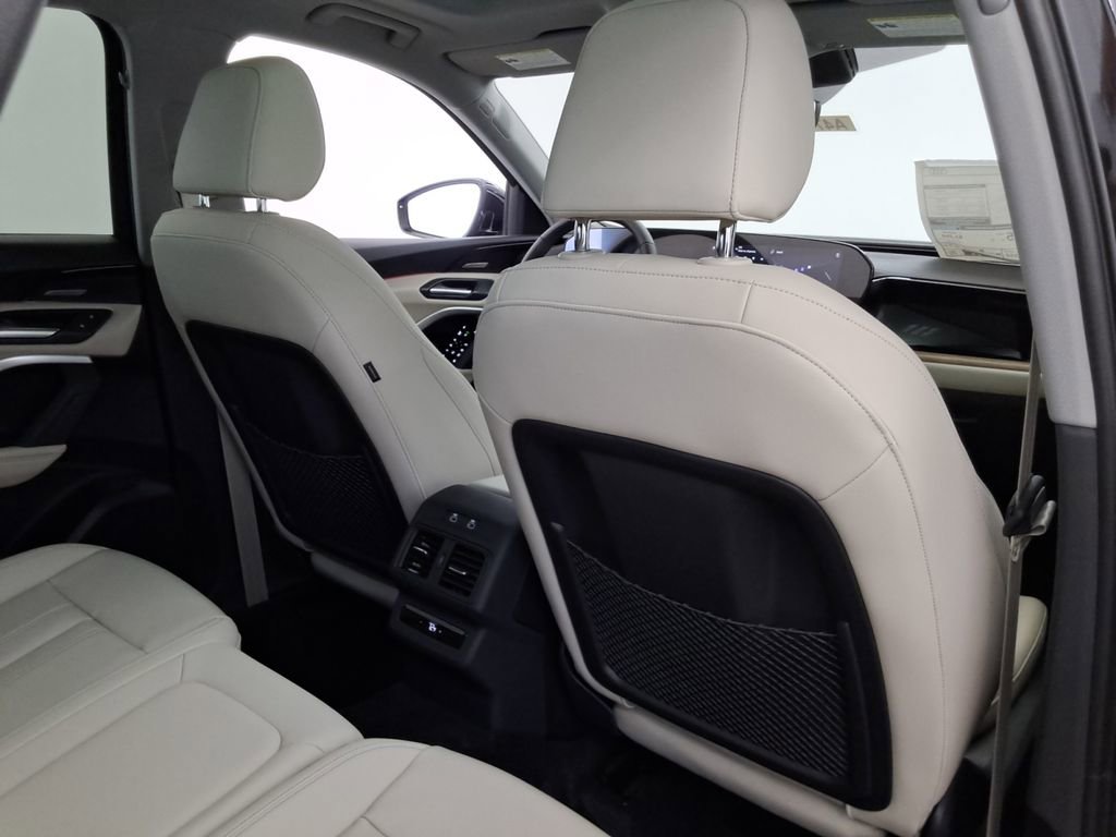 New 2025 Audi Q5 Premium Plus image 23