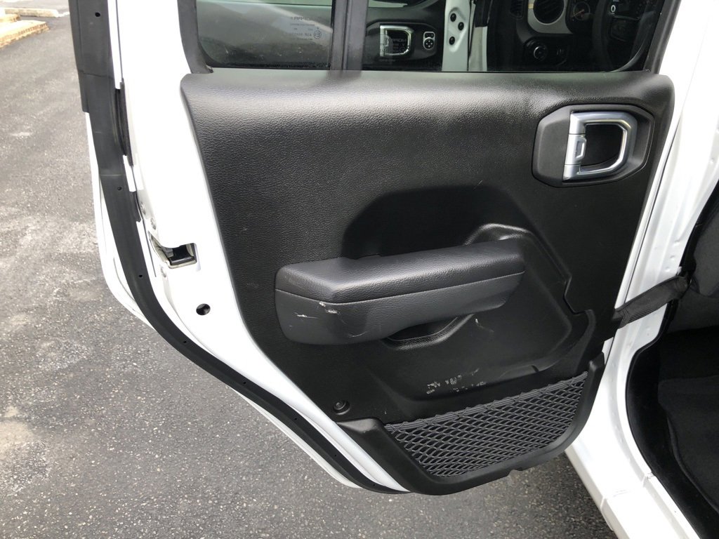 Used 2024 Jeep Wrangler Sport S image 34