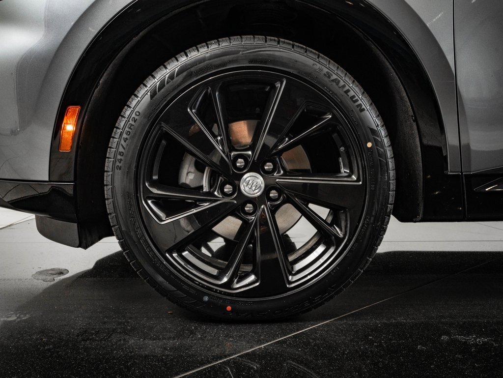 Used 2021 Buick Envision Essence w/ Sport Touring Package image 13