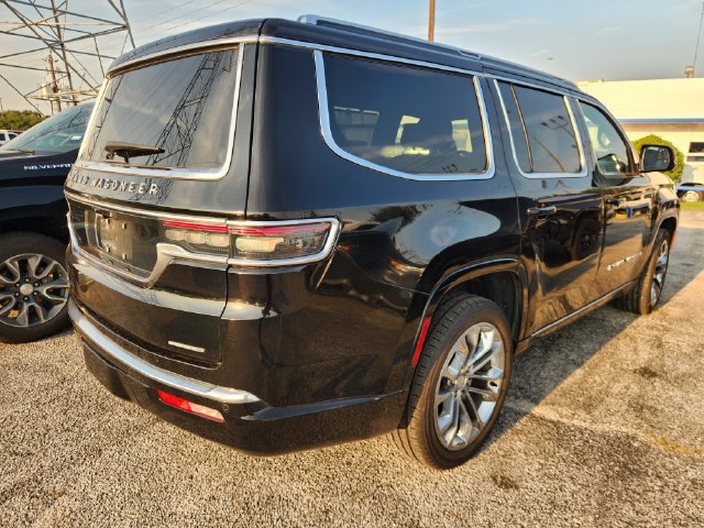 Used 2023 Jeep Grand Wagoneer Series II AWD/4WD image 5