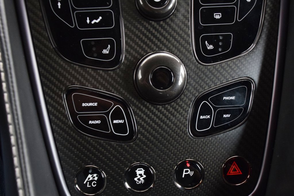 Used 2014 Aston Martin Vanquish Volante image 36