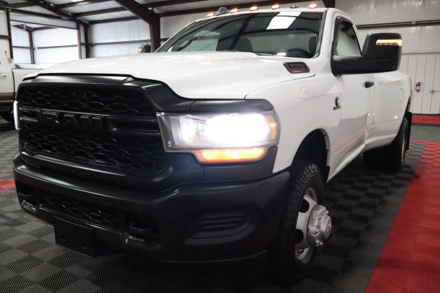 Used 2024 RAM 3500 Tradesman AWD/4WD image 16