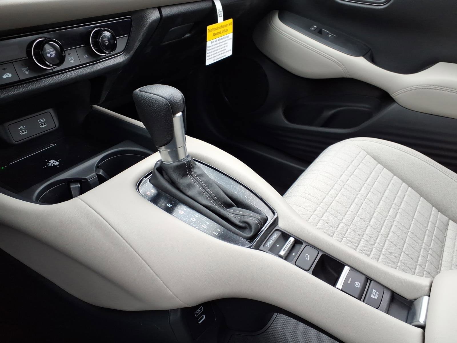 New 2026 Honda HR-V LX image 18