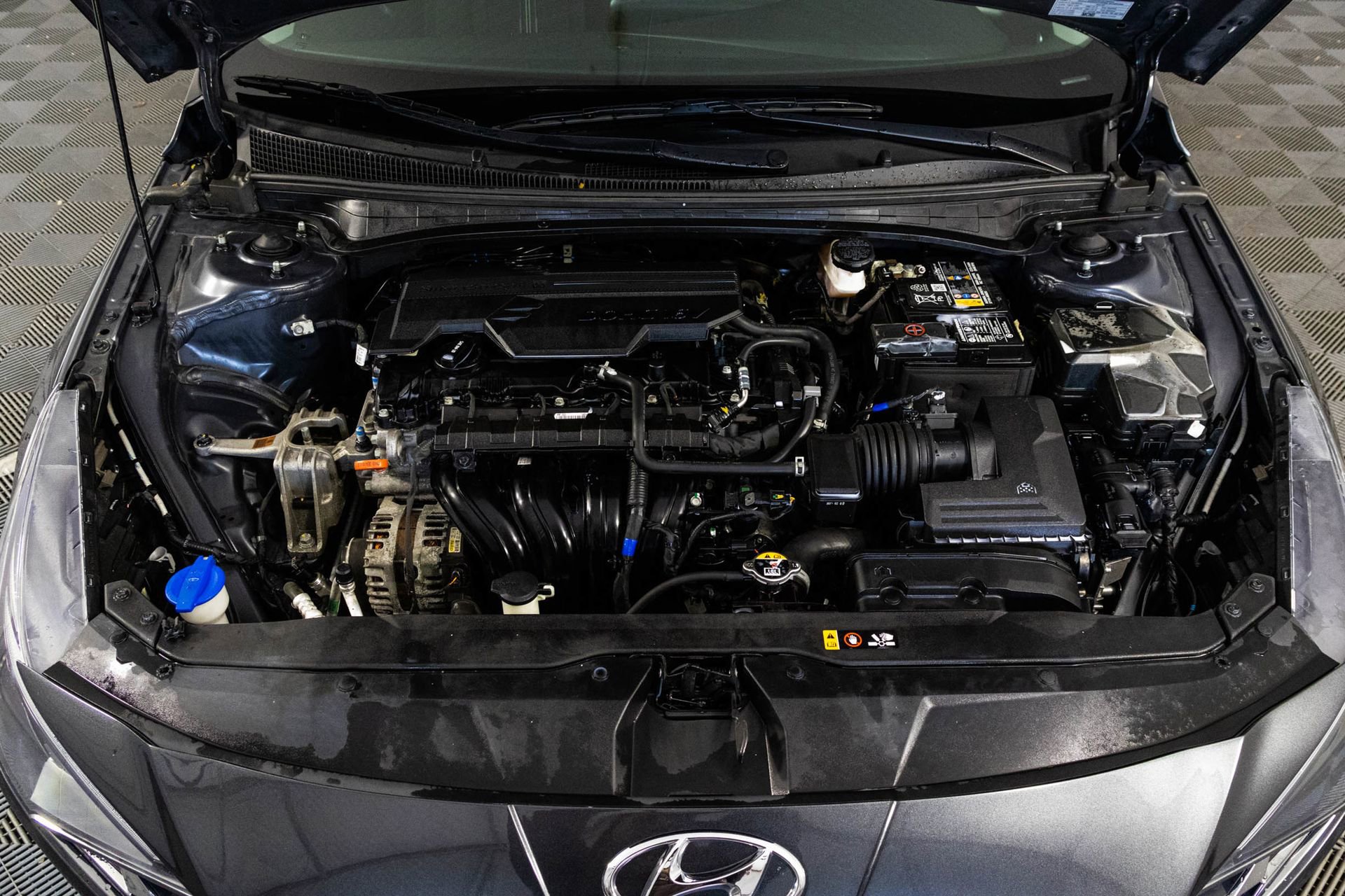 Used 2022 Hyundai Elantra SEL w/ Convenience + Premium Package FWD image 46