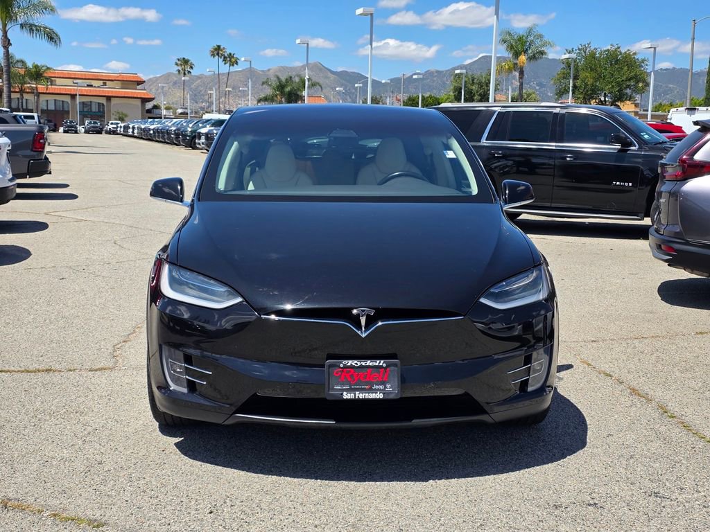 Used 2018 Tesla Model X 75D AWD/4WD image 2