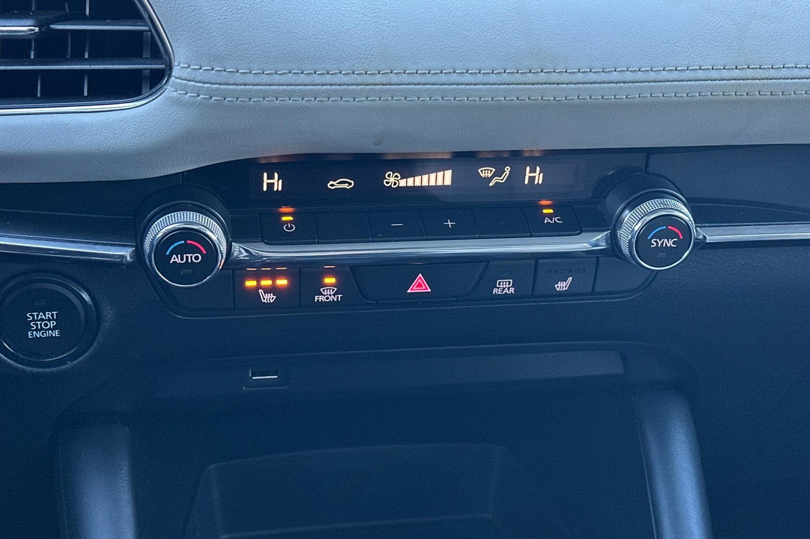 Used 2019 MAZDA MAZDA3 Sedan w/ Premium Package image 19