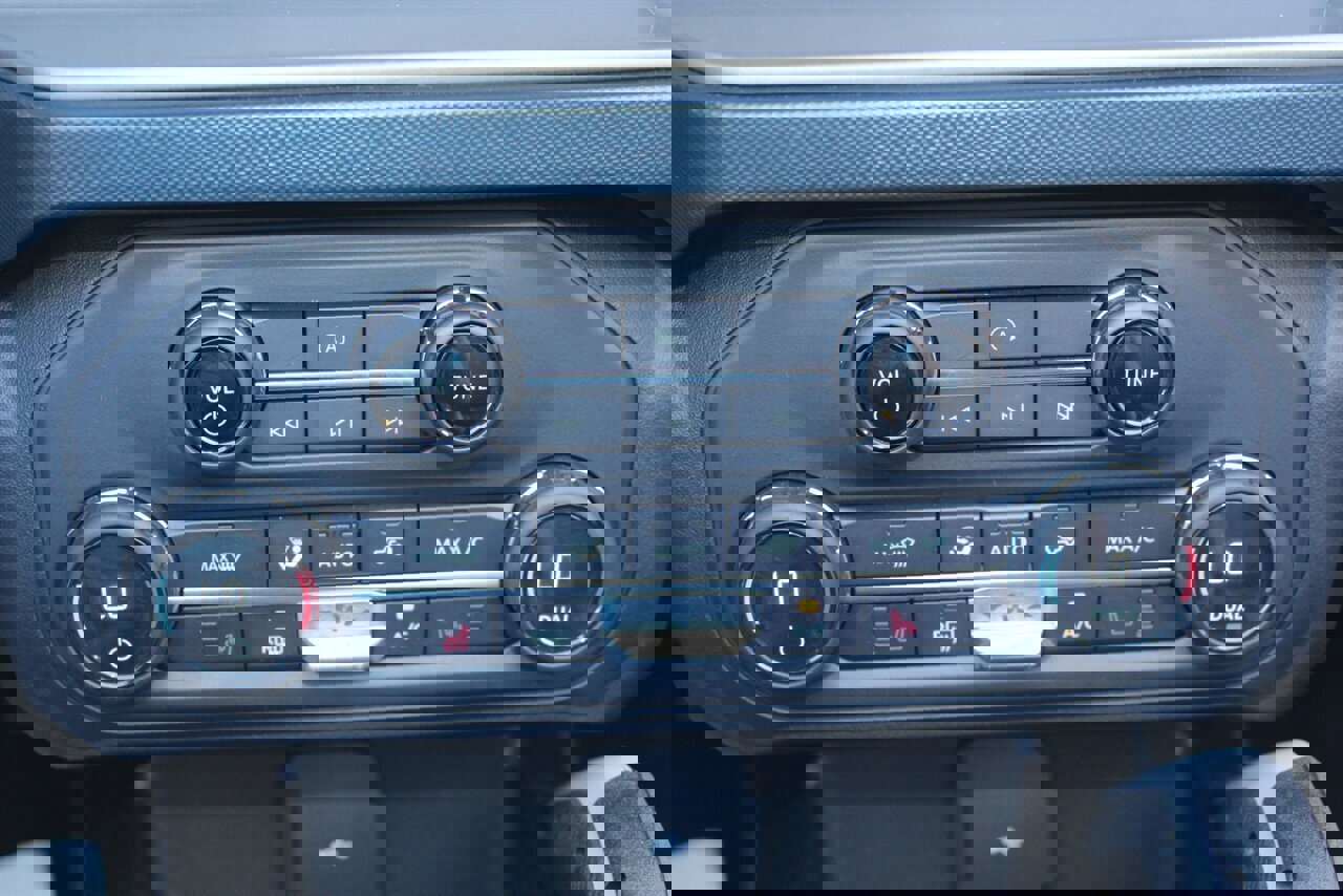 Used 2023 Ford Bronco Outer Banks image 8