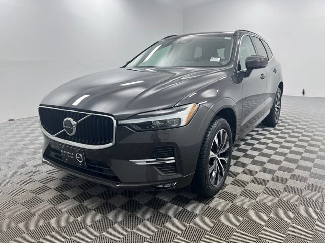 Used 2023 Volvo XC60 B5 Core w/ Climate Package AWD/4WD image 2