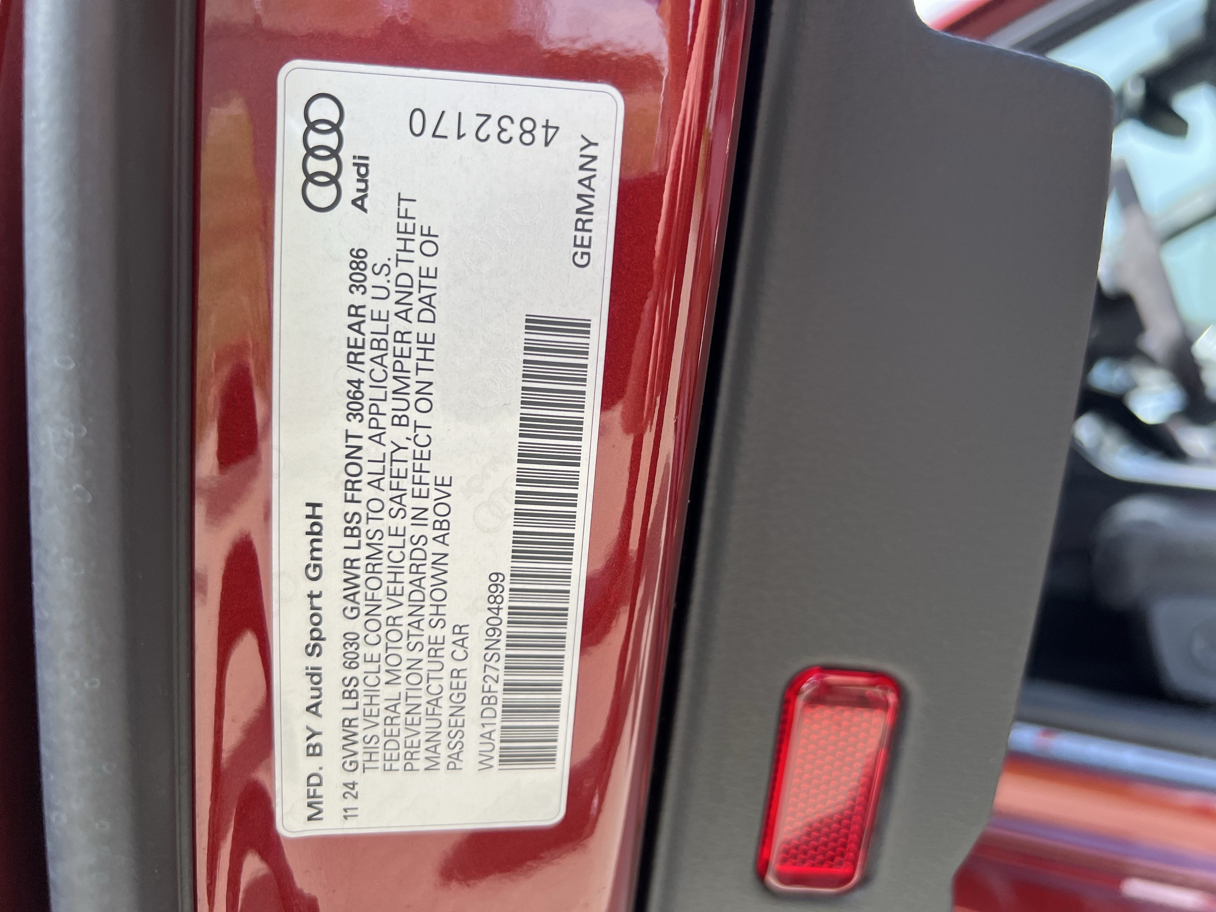 Certified 2025 Audi RS 6 performance AWD/4WD image 37