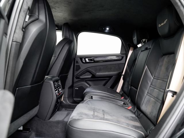 Certified 2023 Porsche Cayenne Turbo GT image 27