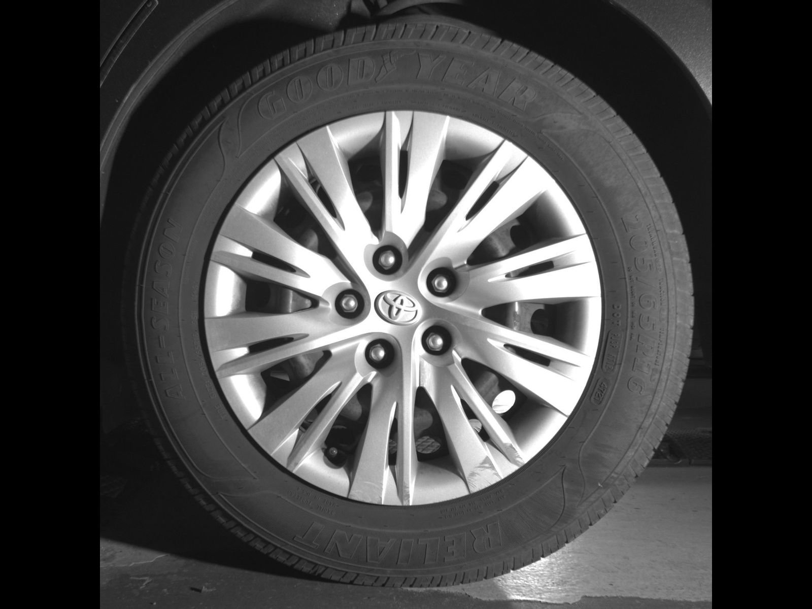 Used 2012 Toyota Camry FWD image 11