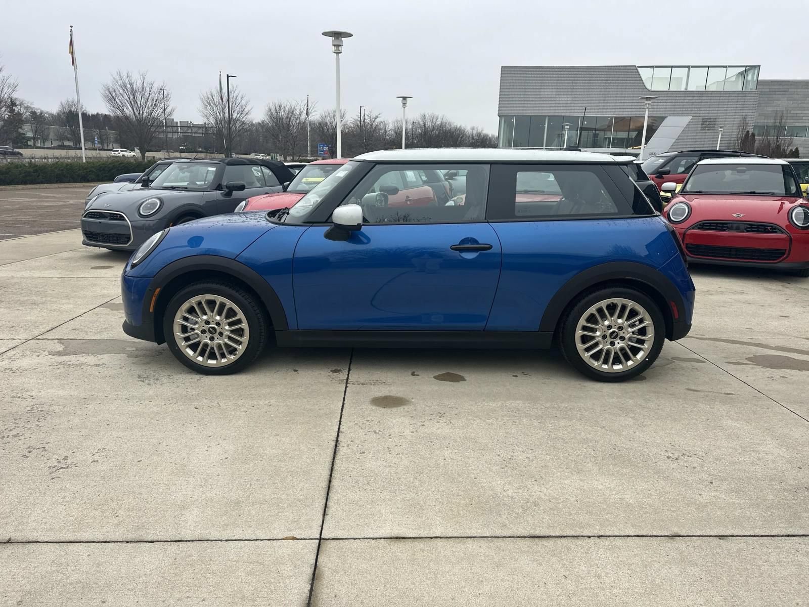 New 2026 MINI Cooper S FWD image 4