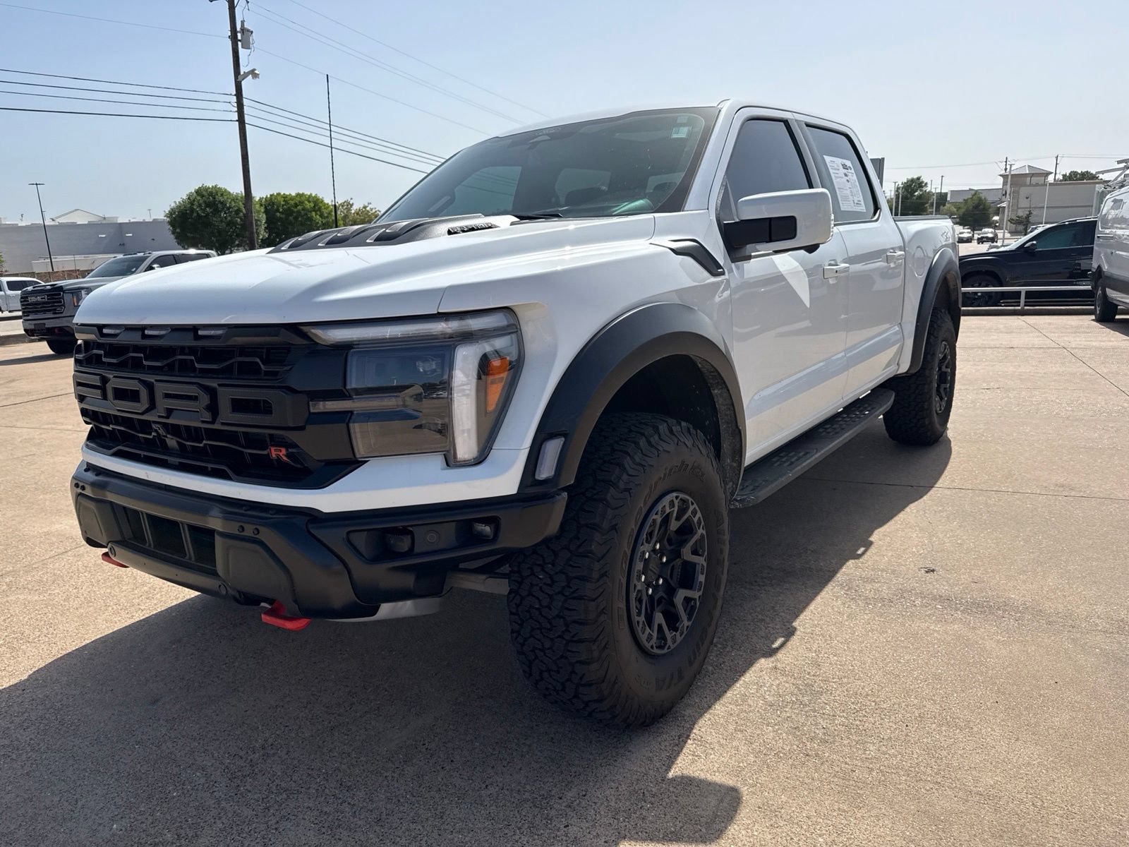 Used 2025 Ford F150 Raptor w/ Equipment Group 803A Raptor R AWD/4WD image 3