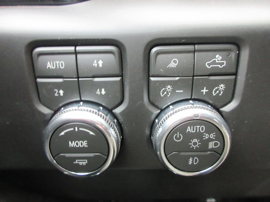 New 2026 GMC Sierra 1500 AT4X image 18