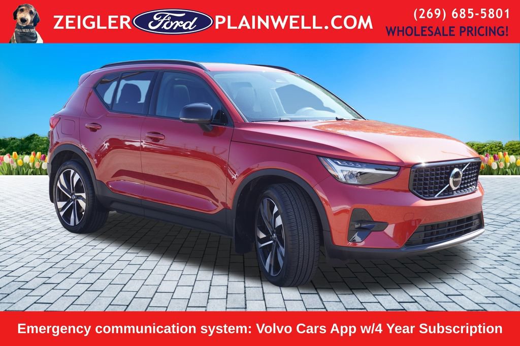 Used 2023 Volvo XC40 B5 Plus w/ Protection Package Premier image 7