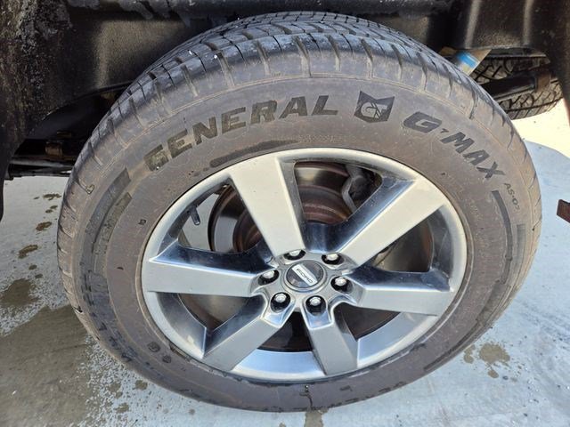 Used 2017 Ford F150 Lariat w/ Equipment Group 502A Luxury AWD/4WD image 25