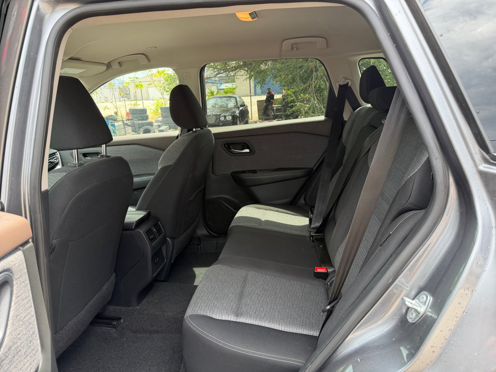 Used 2023 Nissan Rogue SV AWD/4WD image 25