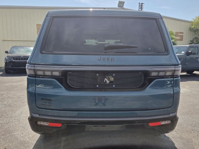 New 2026 Jeep Grand Wagoneer Limited w/ Premium Group II AWD/4WD image 4