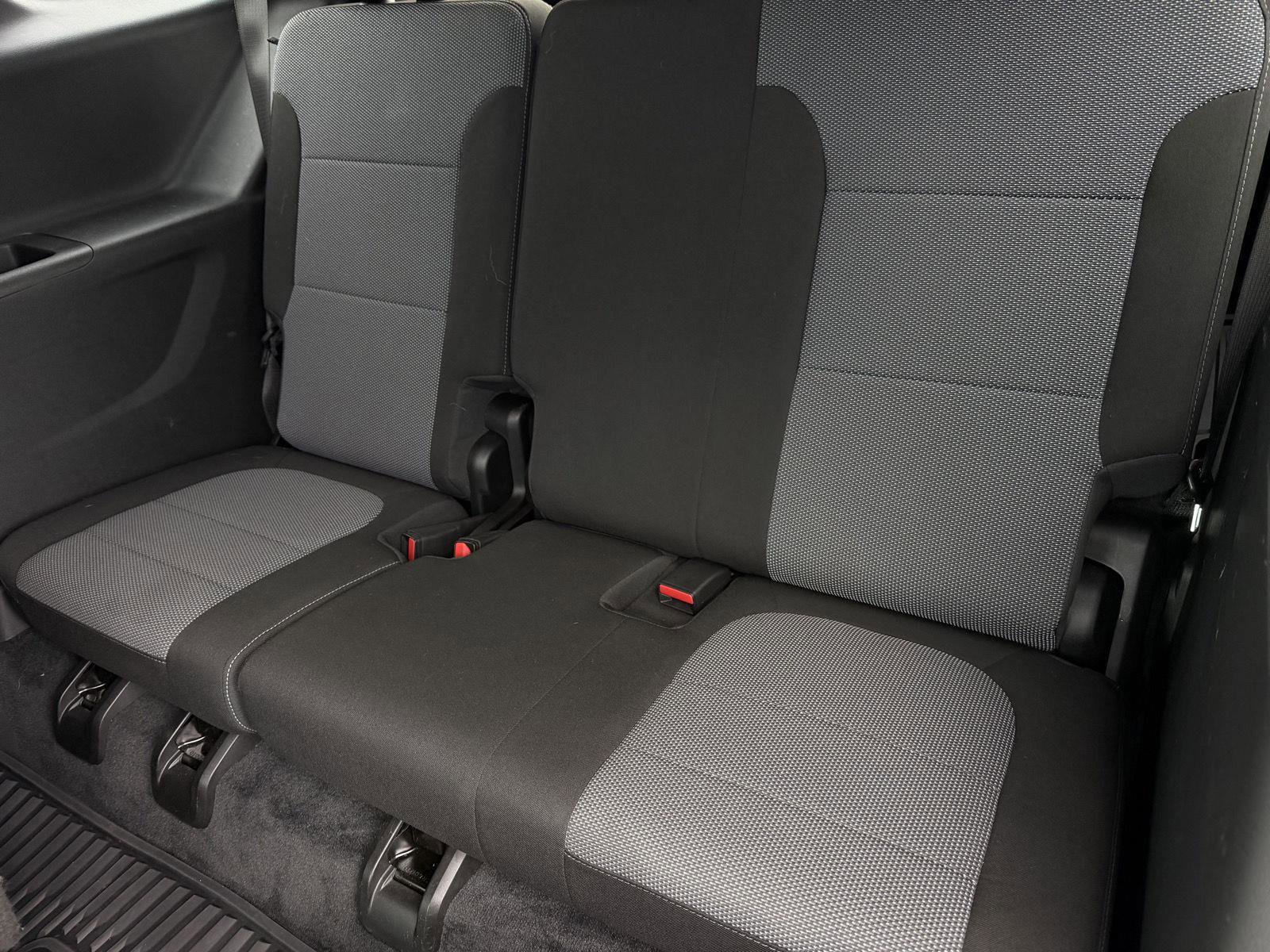 Used 2021 Chevrolet Traverse LT FWD image 9