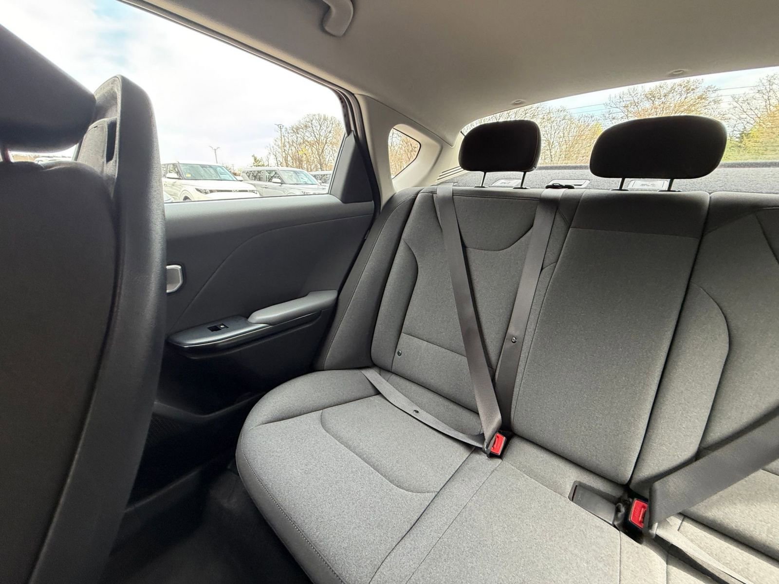 Used 2025 Kia K4 FWD image 38