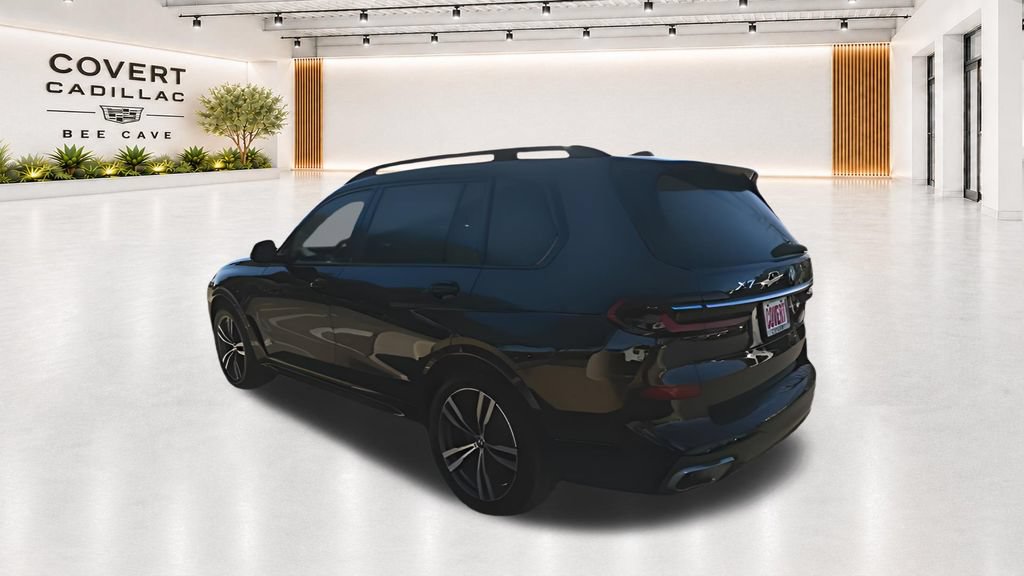 Used 2023 BMW X7 xDrive40i w/ M Sport Package AWD/4WD image 11