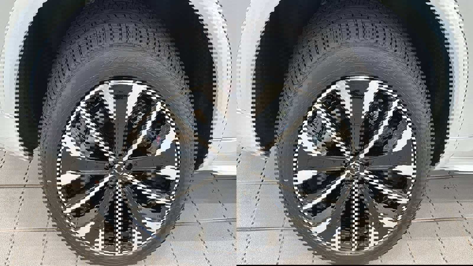 New 2026 Volvo XC90 B6 Ultra w/ Protection Package Premier image 32