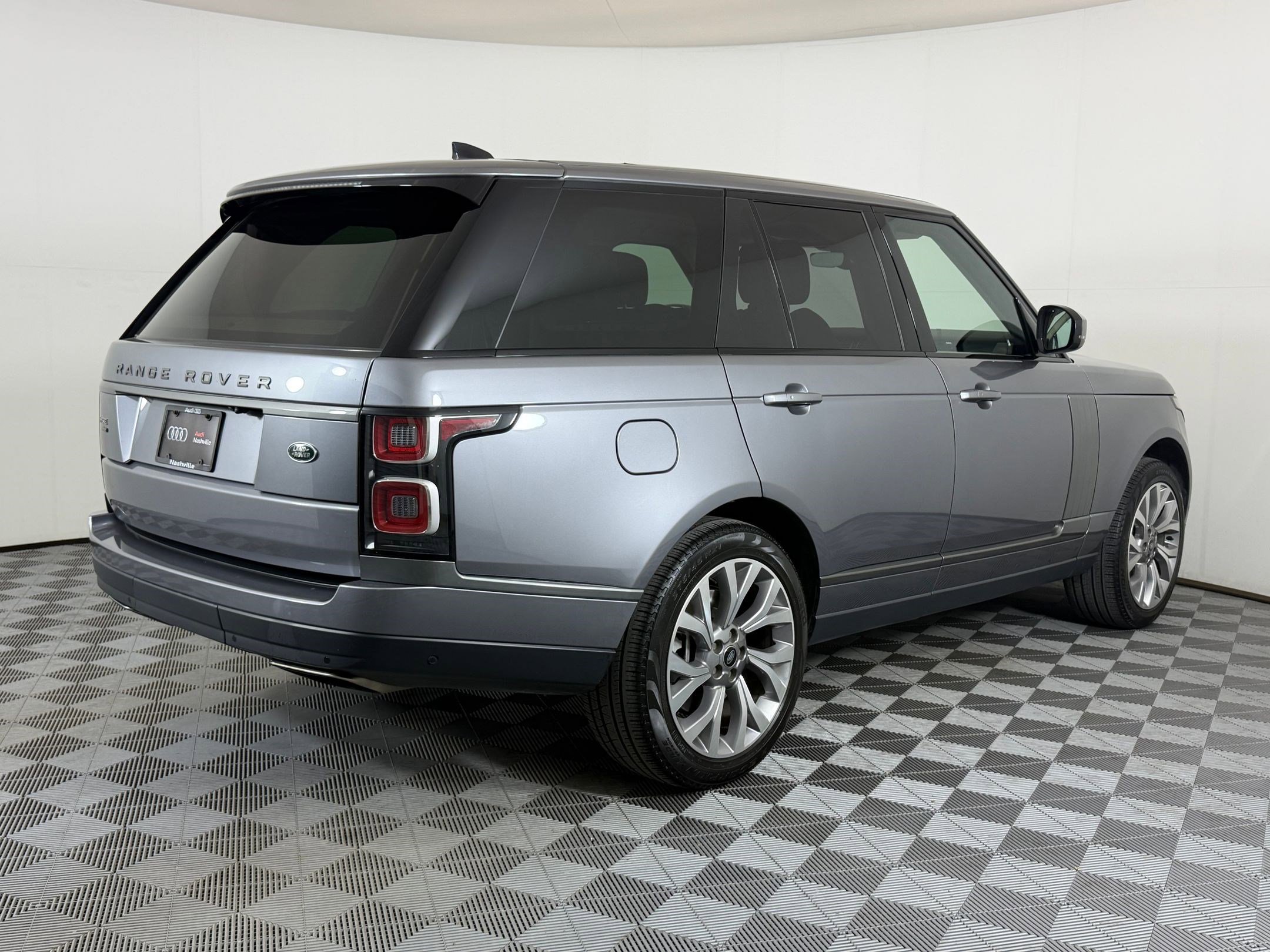 Used 2022 Land Rover Range Rover Westminster Edition image 9