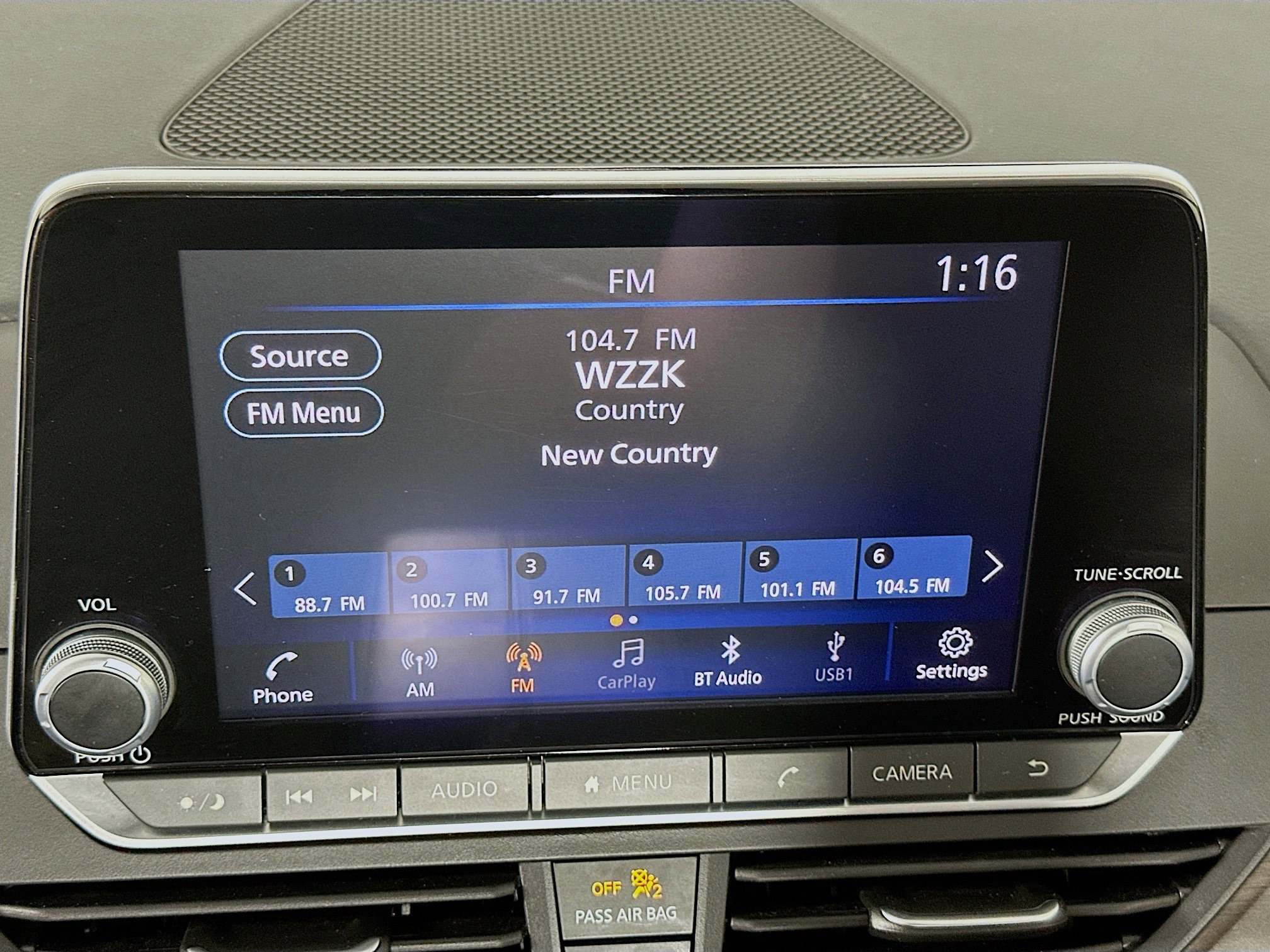 Used 2025 Nissan Altima 2.5 SV image 19