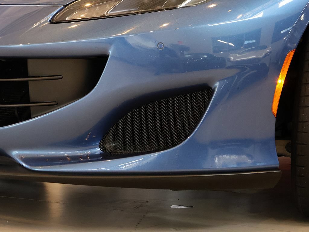 Certified 2020 Ferrari Portofino RWD image 4