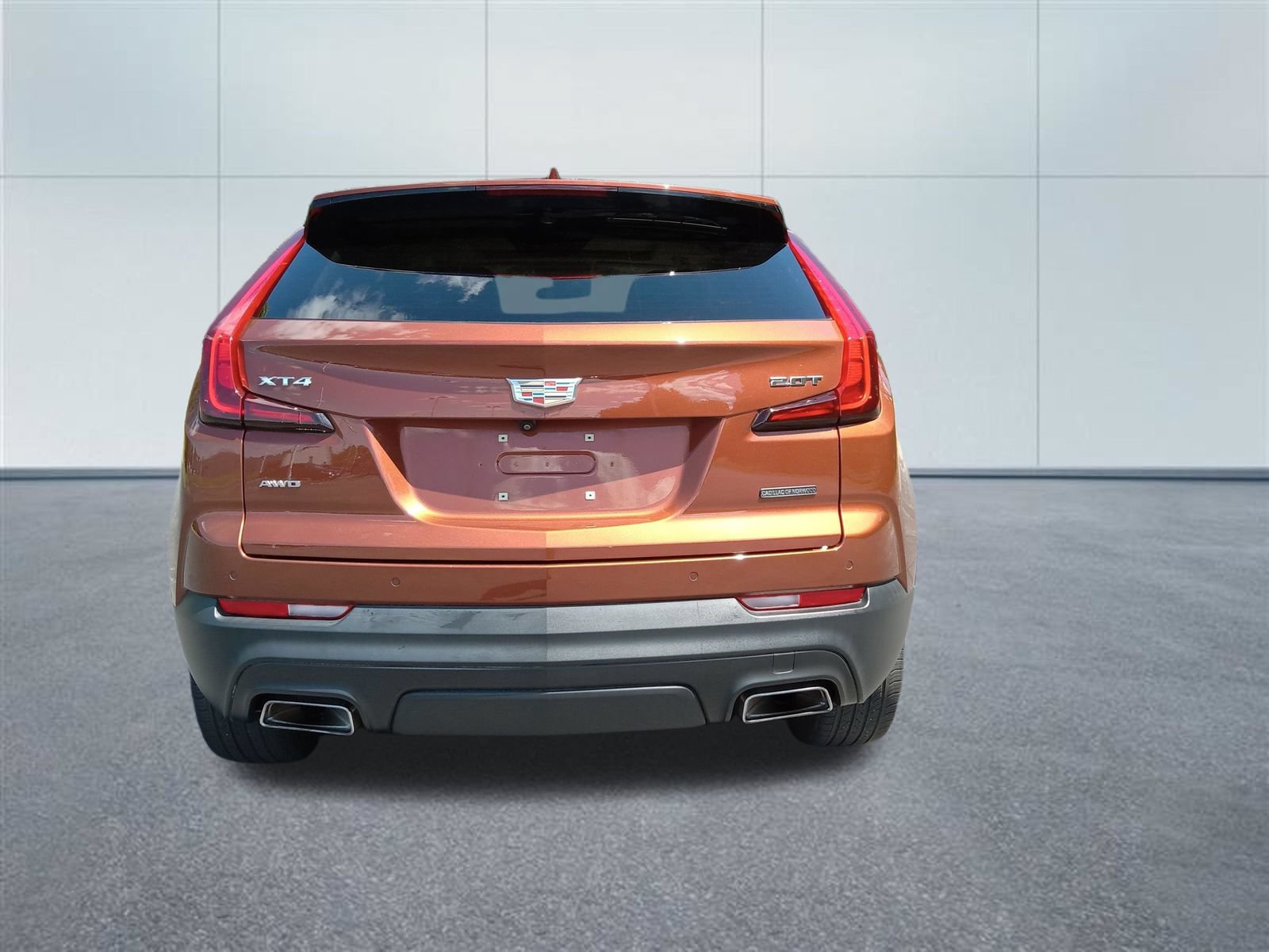 Used 2019 Cadillac XT4 Luxury w/ Cold Weather Package AWD/4WD image 4