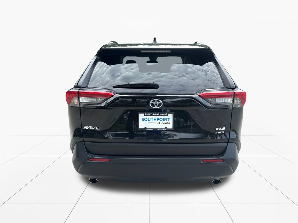 Used 2025 Toyota RAV4 XLE AWD/4WD image 7