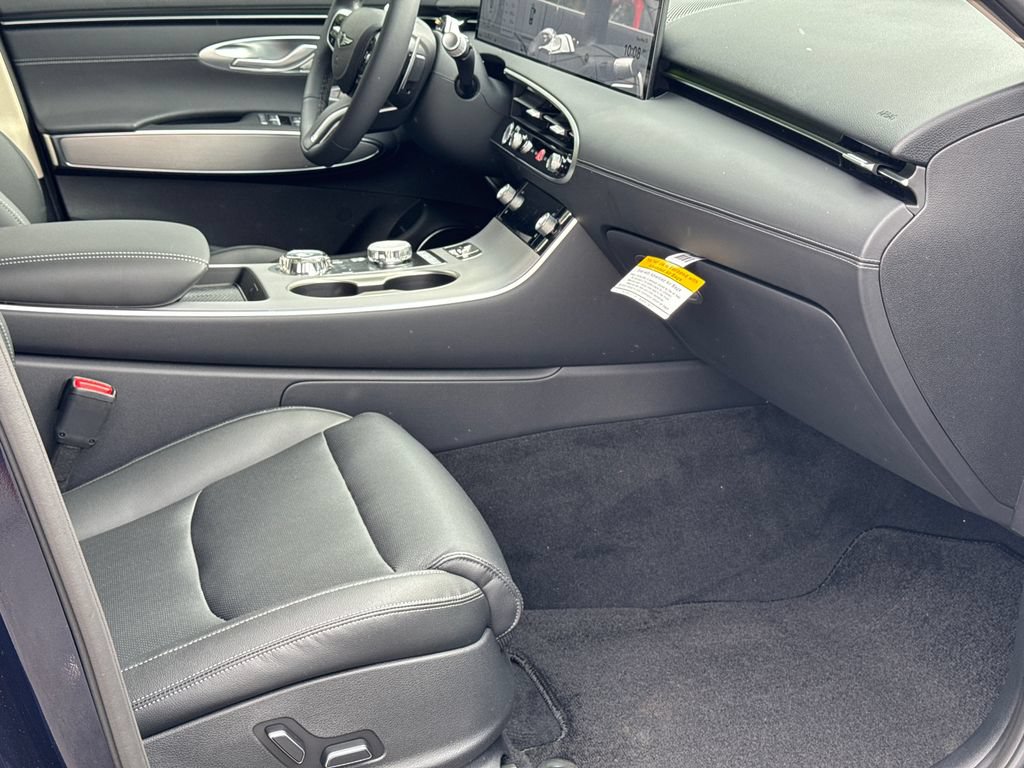 New 2026 Genesis GV70 2.5T Select AWD/4WD image 13