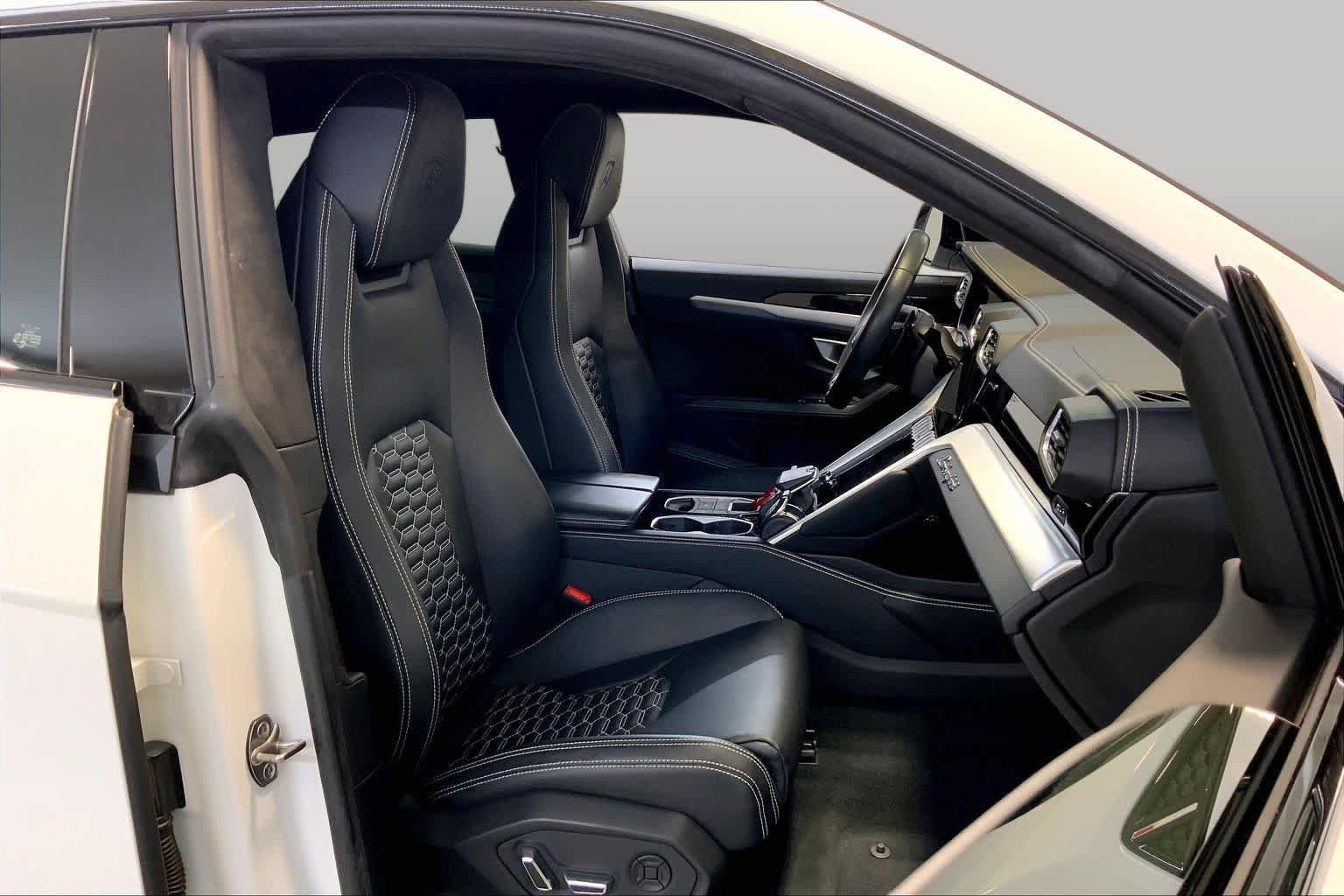 Used 2020 Lamborghini Urus AWD/4WD image 8