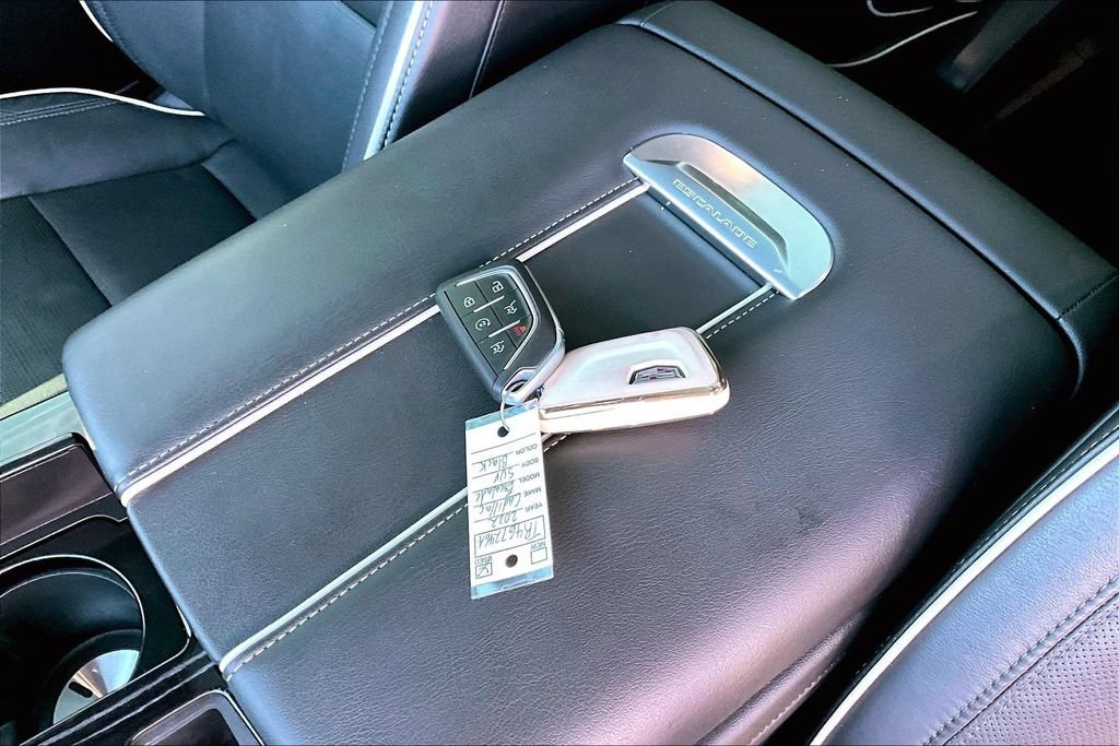 Used 2022 Cadillac Escalade Sport w/ Touring Package AWD/4WD image 10