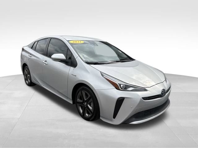 Used 2021 Toyota Prius XLE image 8