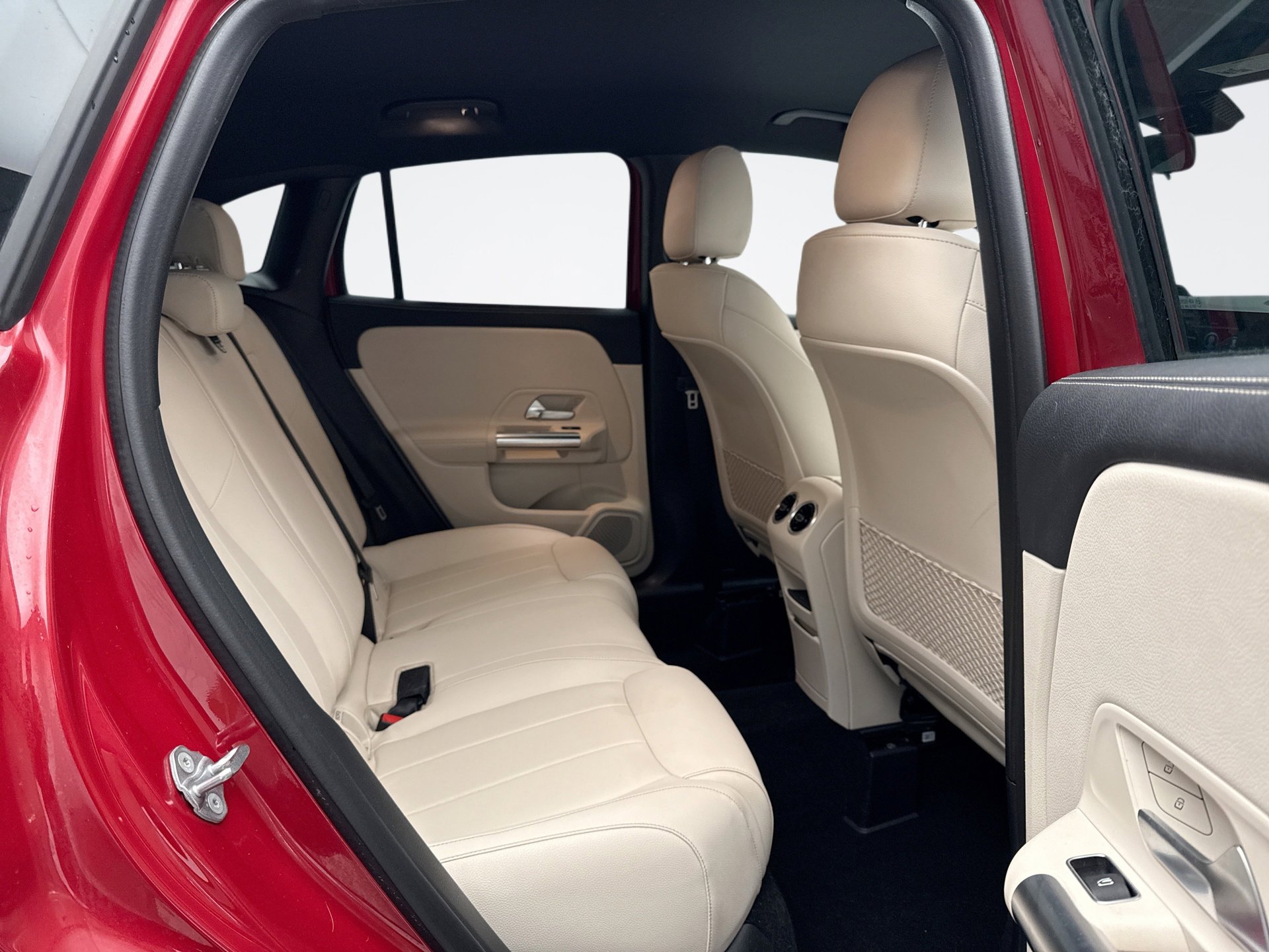 Used 2023 Mercedes-Benz GLA 250 4MATIC image 18