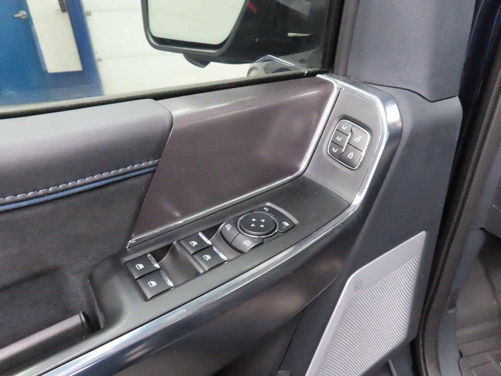 Used 2025 Ford F150 Platinum w/ FX4 Off-Road Package image 56