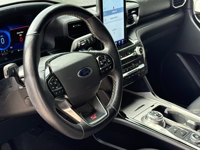 Used 2021 Ford Explorer ST w/ Equipment Group 401A AWD/4WD image 18