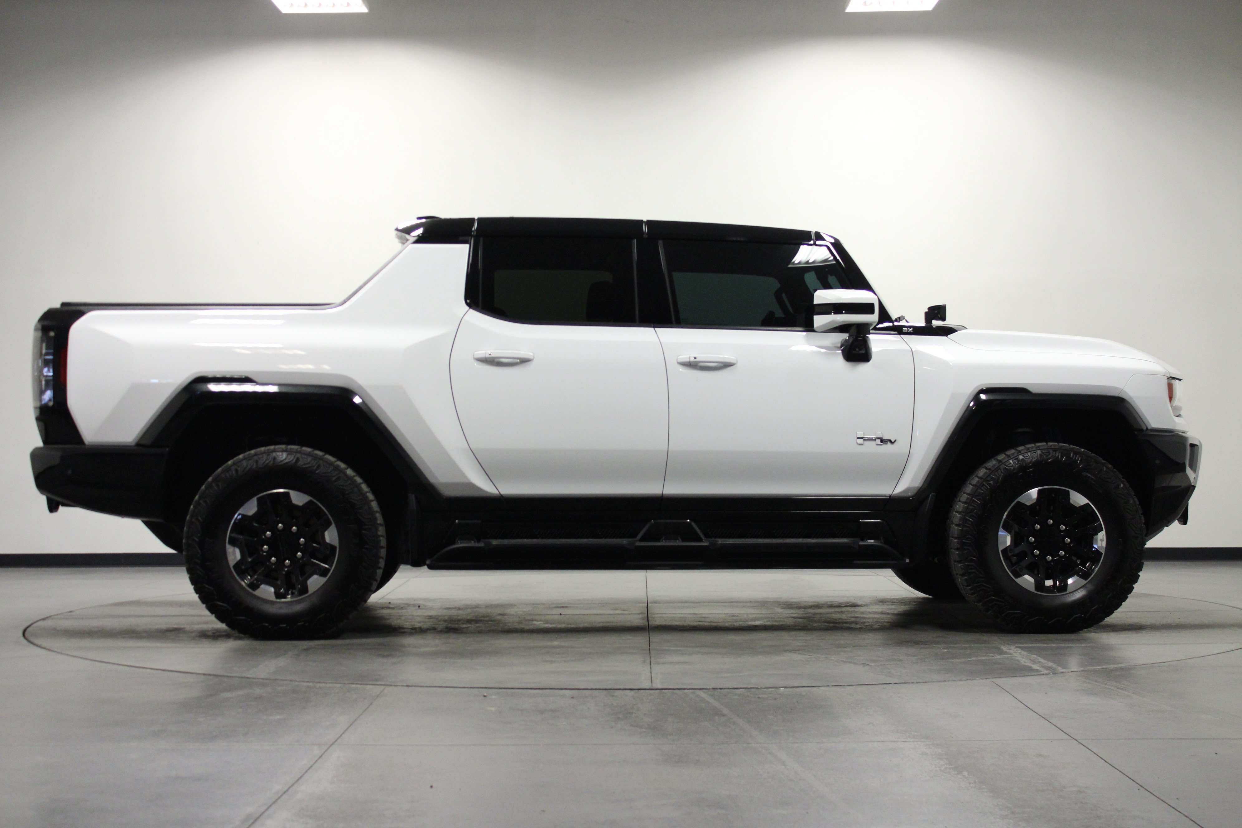 Used 2024 GMC Hummer EV 3X w/ Extreme Off-Road Package AWD/4WD image 3