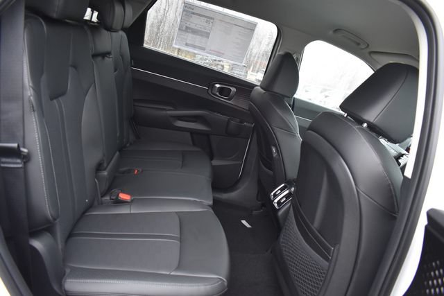 New 2026 Kia Sorento S FWD image 15