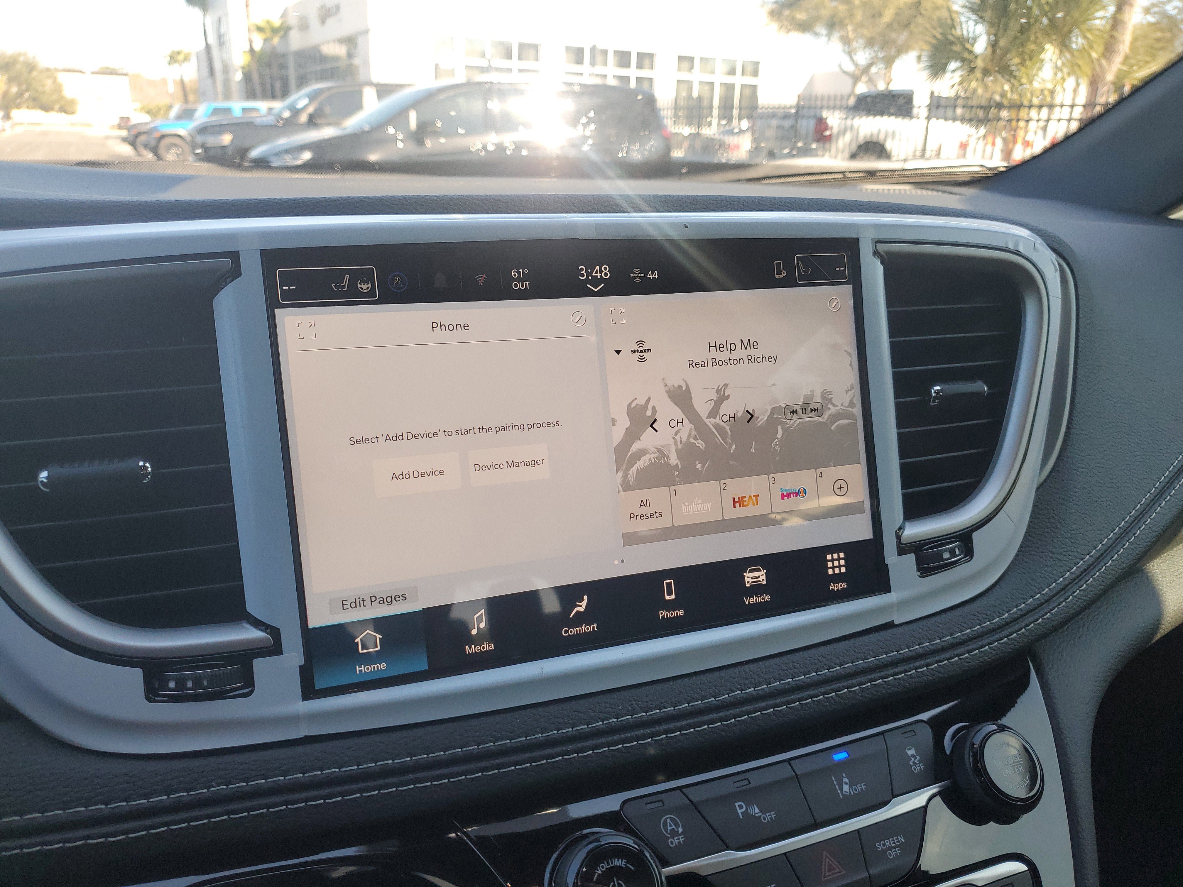 New 2026 Chrysler Pacifica Select w/ S Appearance Package FWD image 16
