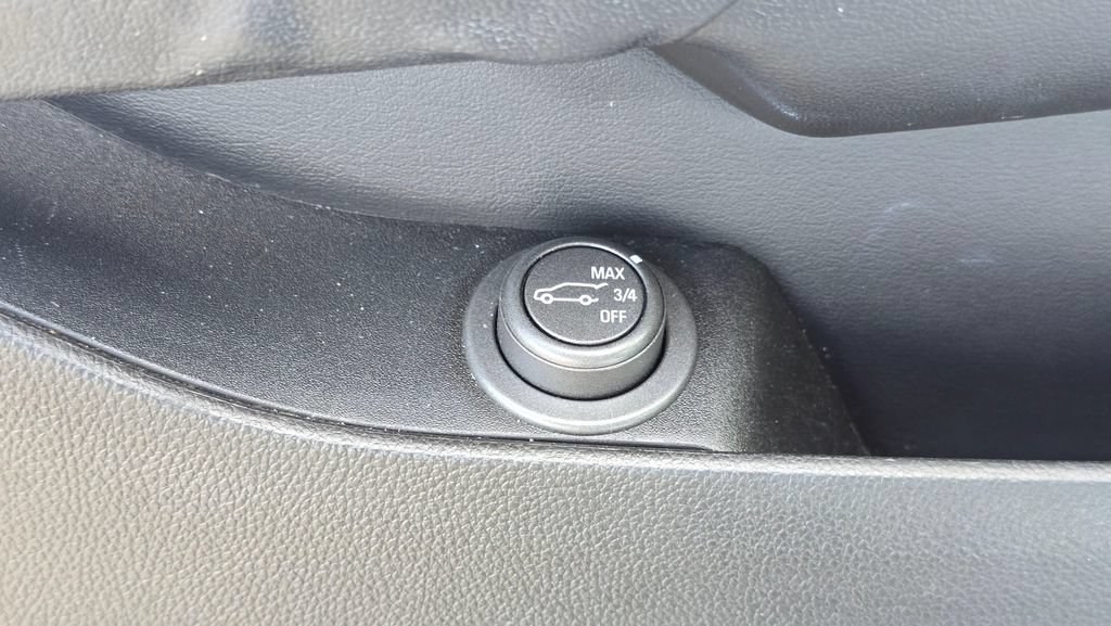 Used 2012 Cadillac SRX Luxury AWD/4WD image 24