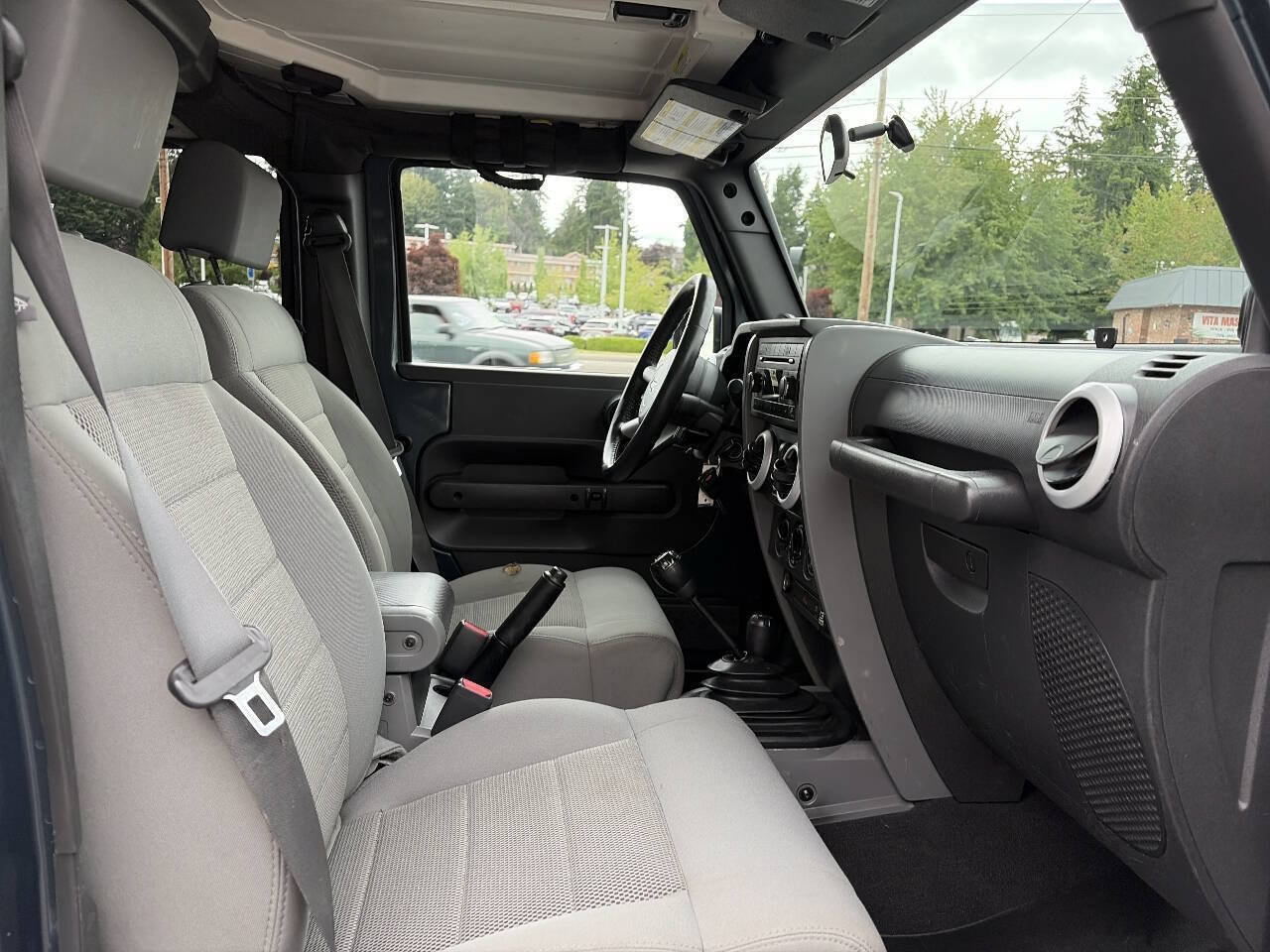 Used 2008 Jeep Wrangler Unlimited Sahara AWD/4WD image 19