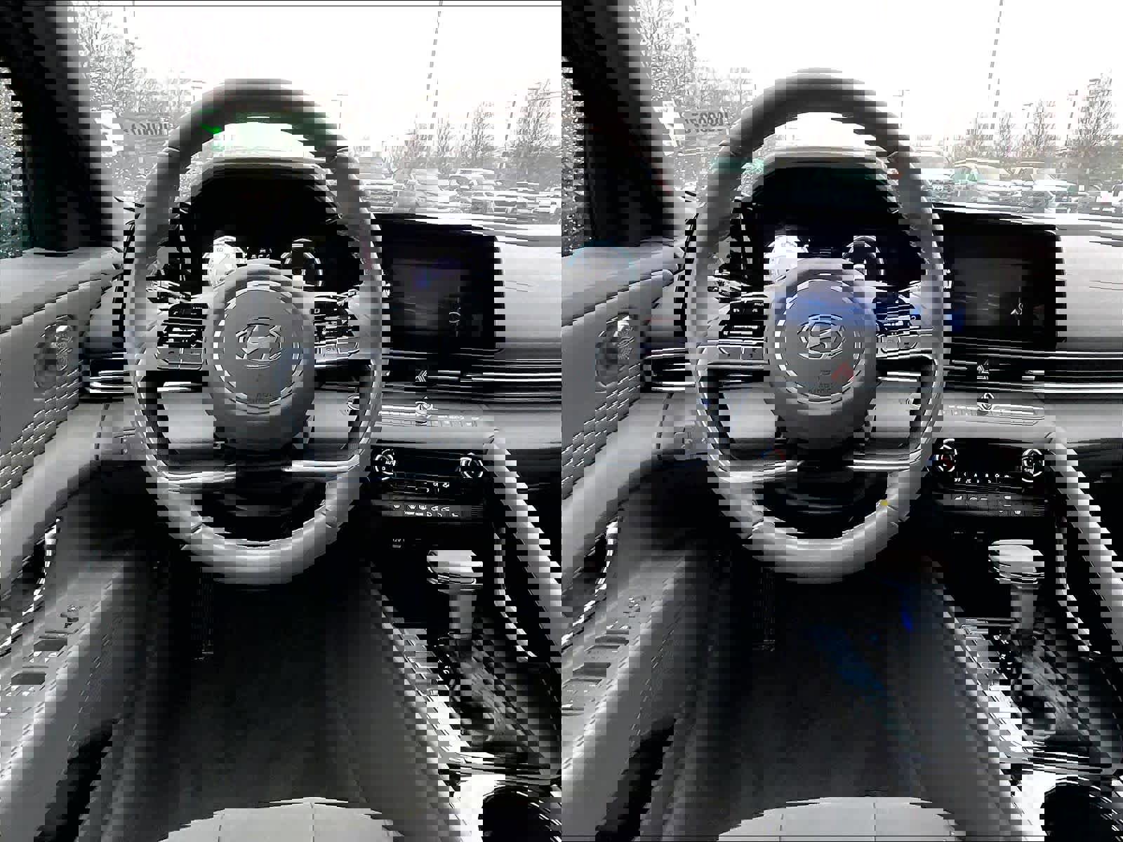 Used 2025 Hyundai Elantra SEL image 17